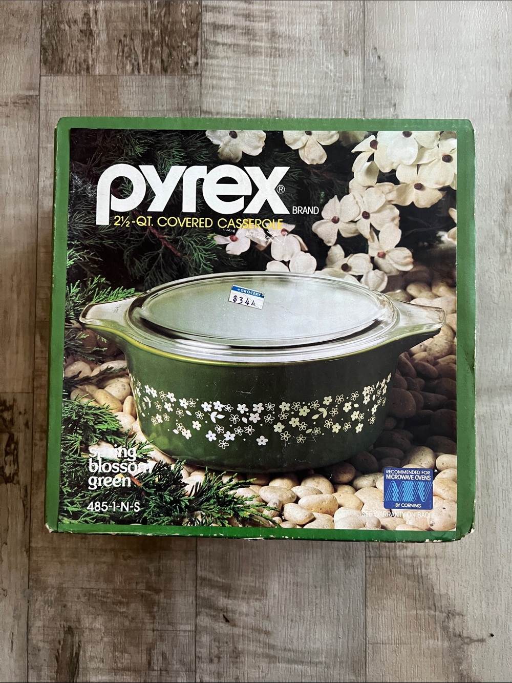Pyrex Spring Blossom Green 2.5 QT Covered Casserole Dish Unopened Original Box